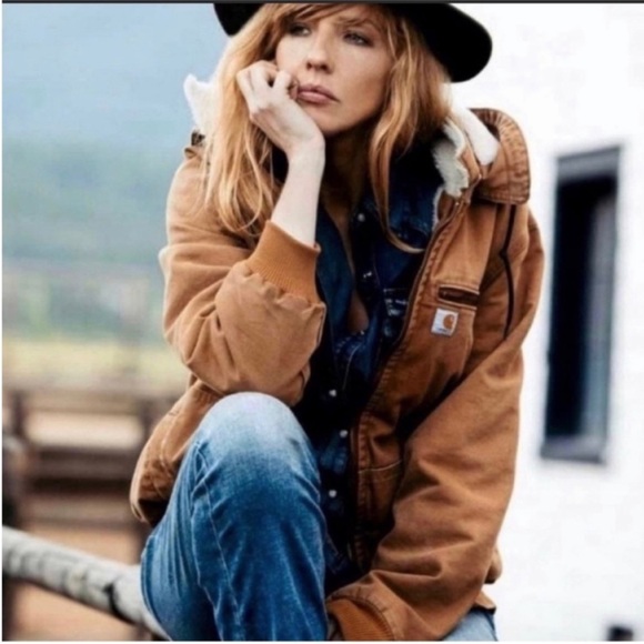 Carhartt Jackets & Blazers - Carhartt Weathered Wildwood Sherpa Lined Duck
Jacket Small